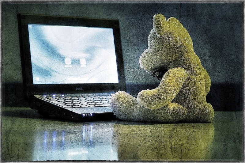 Teddy Bear with Laptop — Yellow