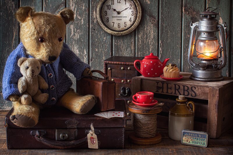 Teddy Bear with Suitcase — Brown