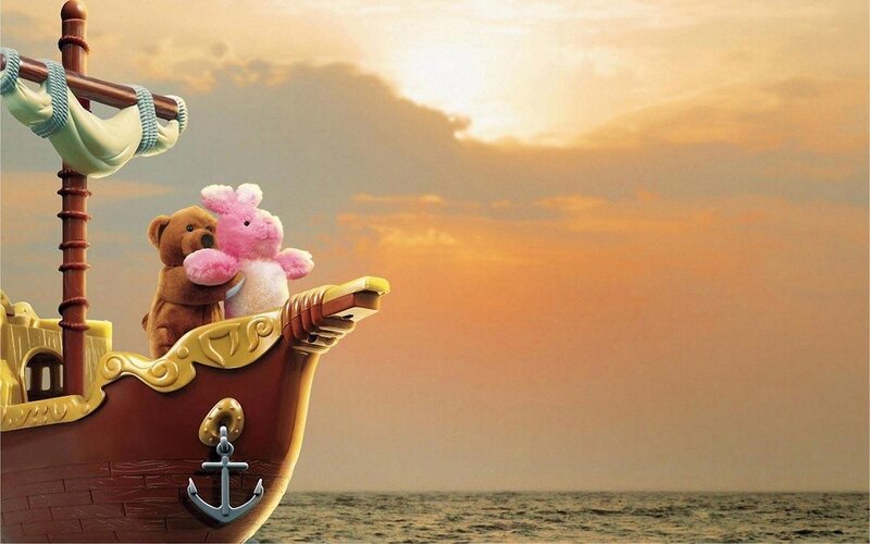 Teddy bears on a pirate ship