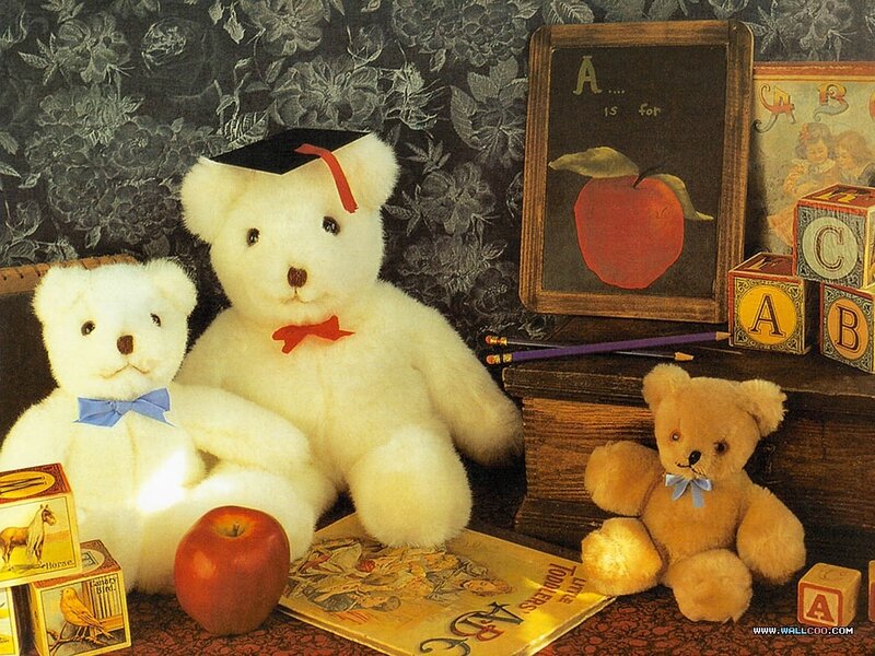 Teddy bears with school items