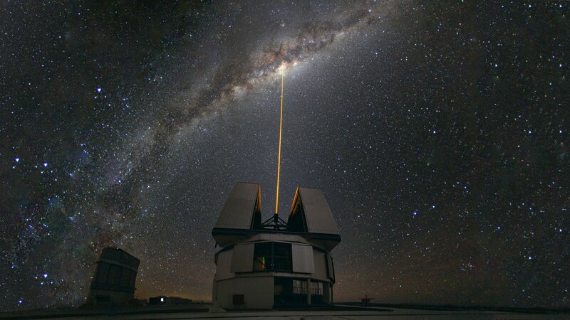 Telescope under Stars — Black