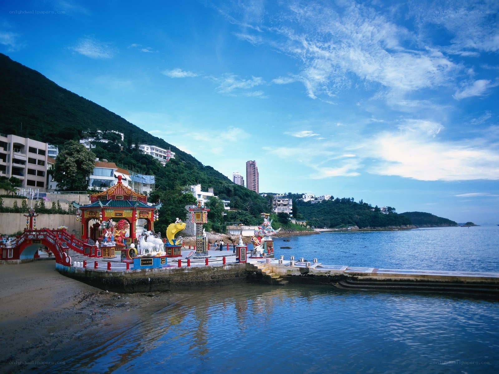 Temple by the sea in Hong Kong