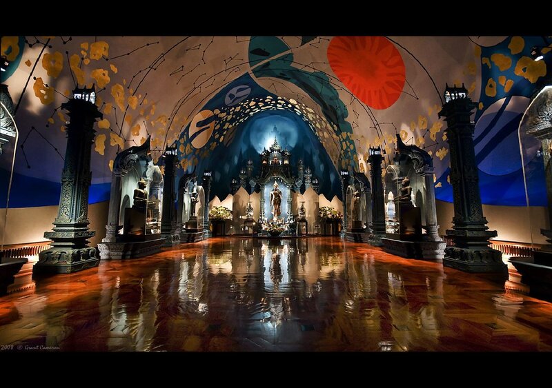 Temple hall with Buddha statues