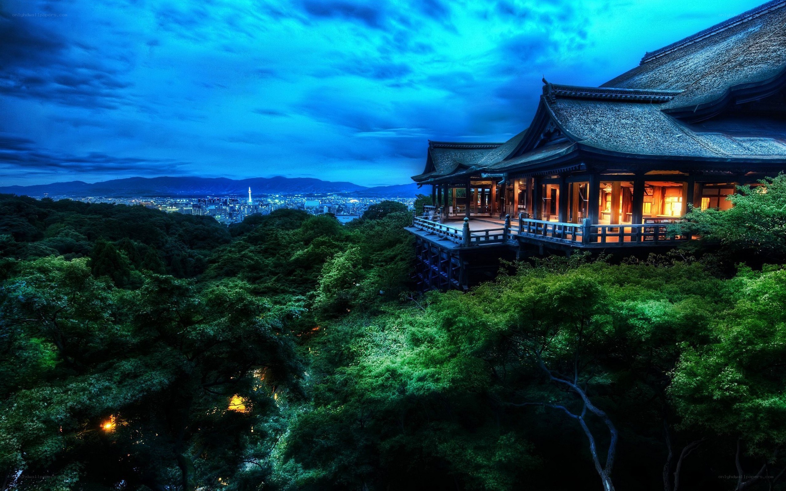 Temple overlooking Kyoto at dusk