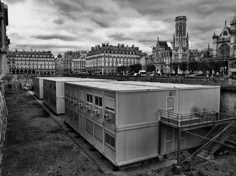 Temporary buildings near Notre-Dame