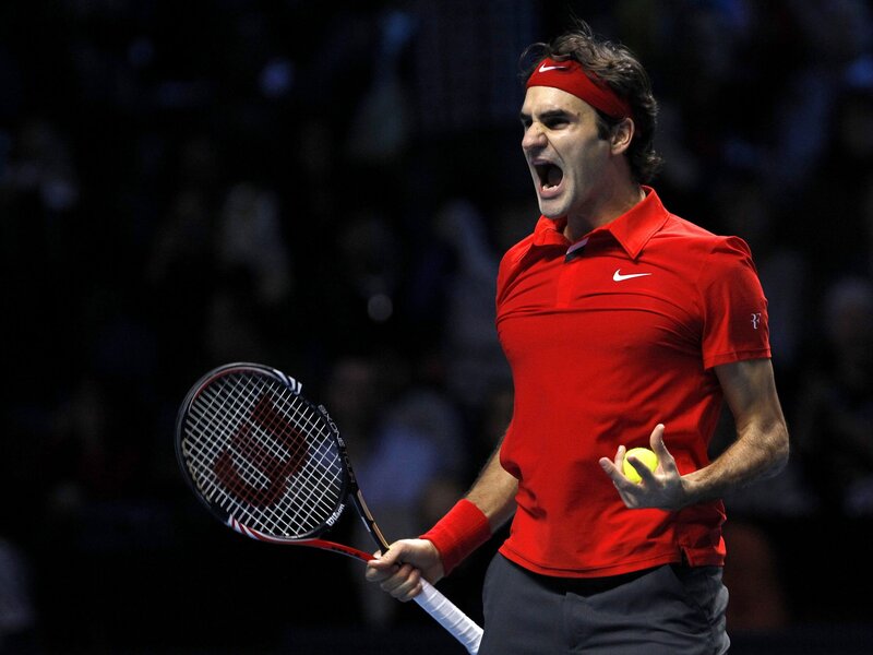 tennis player celebrating victory
