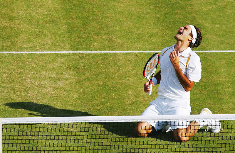 tennis player celebrating victory