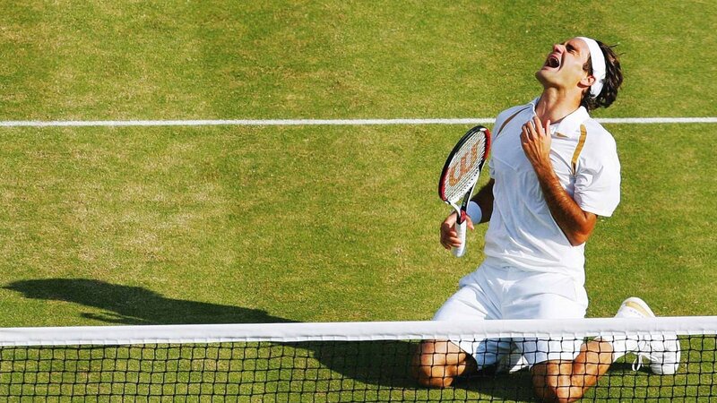 Tennis Player Kneeling — Green, Dramatic
