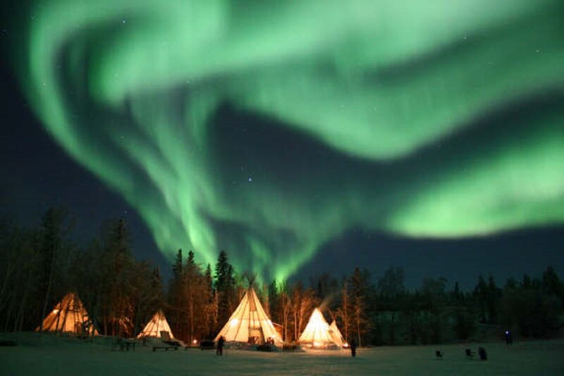 Tents under Aurora — Green, Dramatic