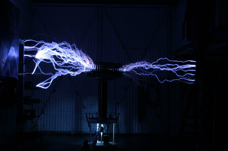Tesla coil discharging electricity