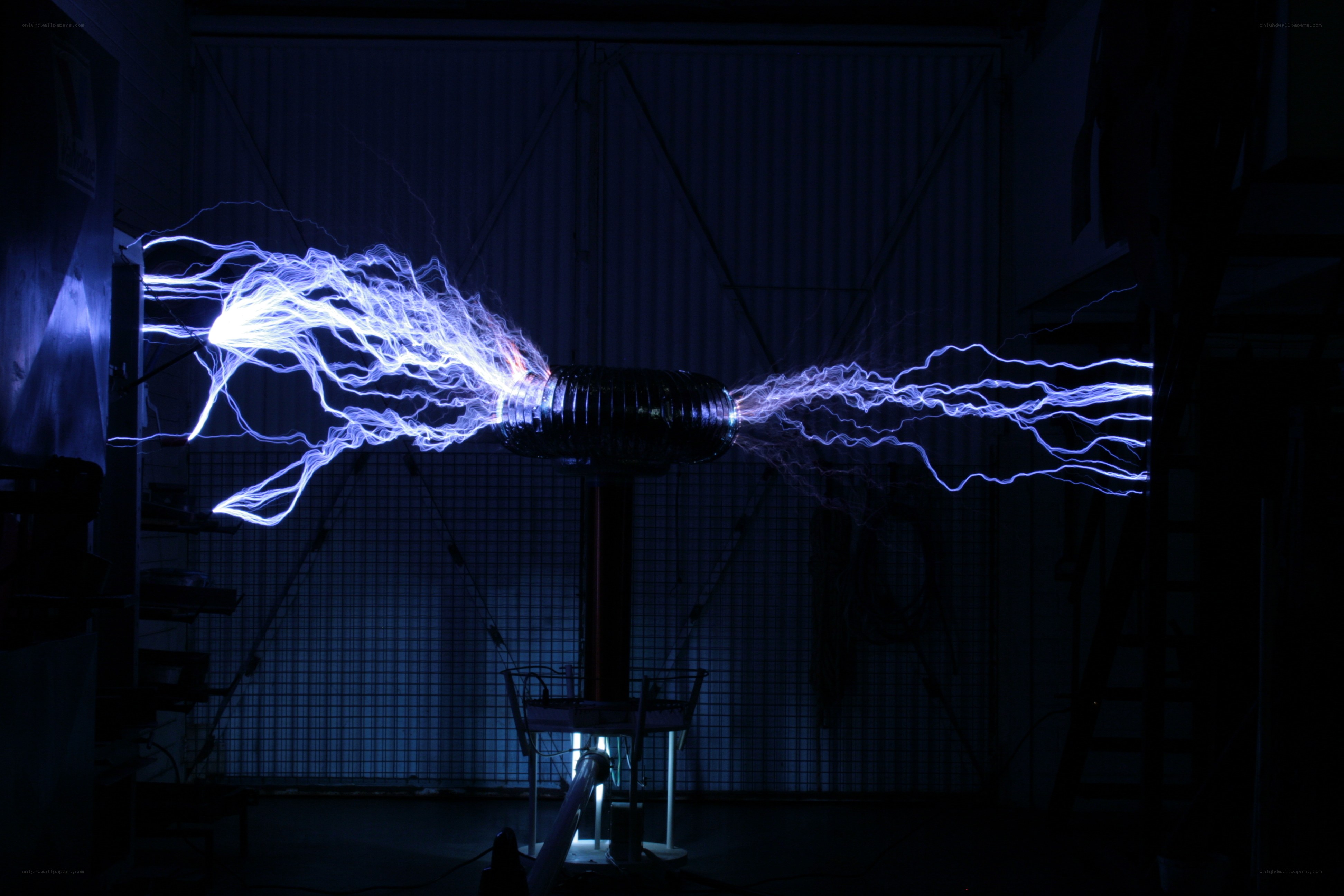 Tesla coil discharging electricity