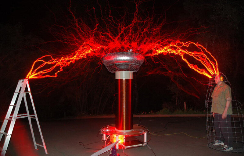 Tesla Coil Discharging — Red