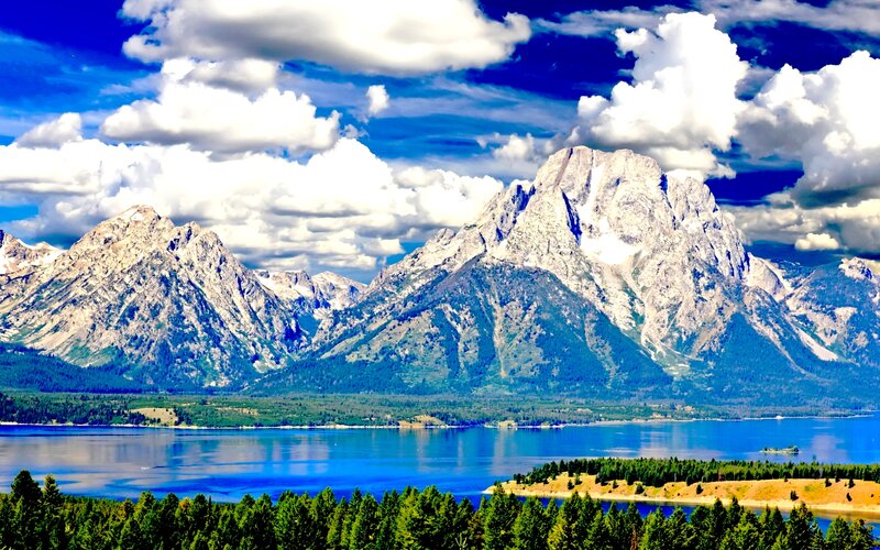 Tetons Mountains and Lake