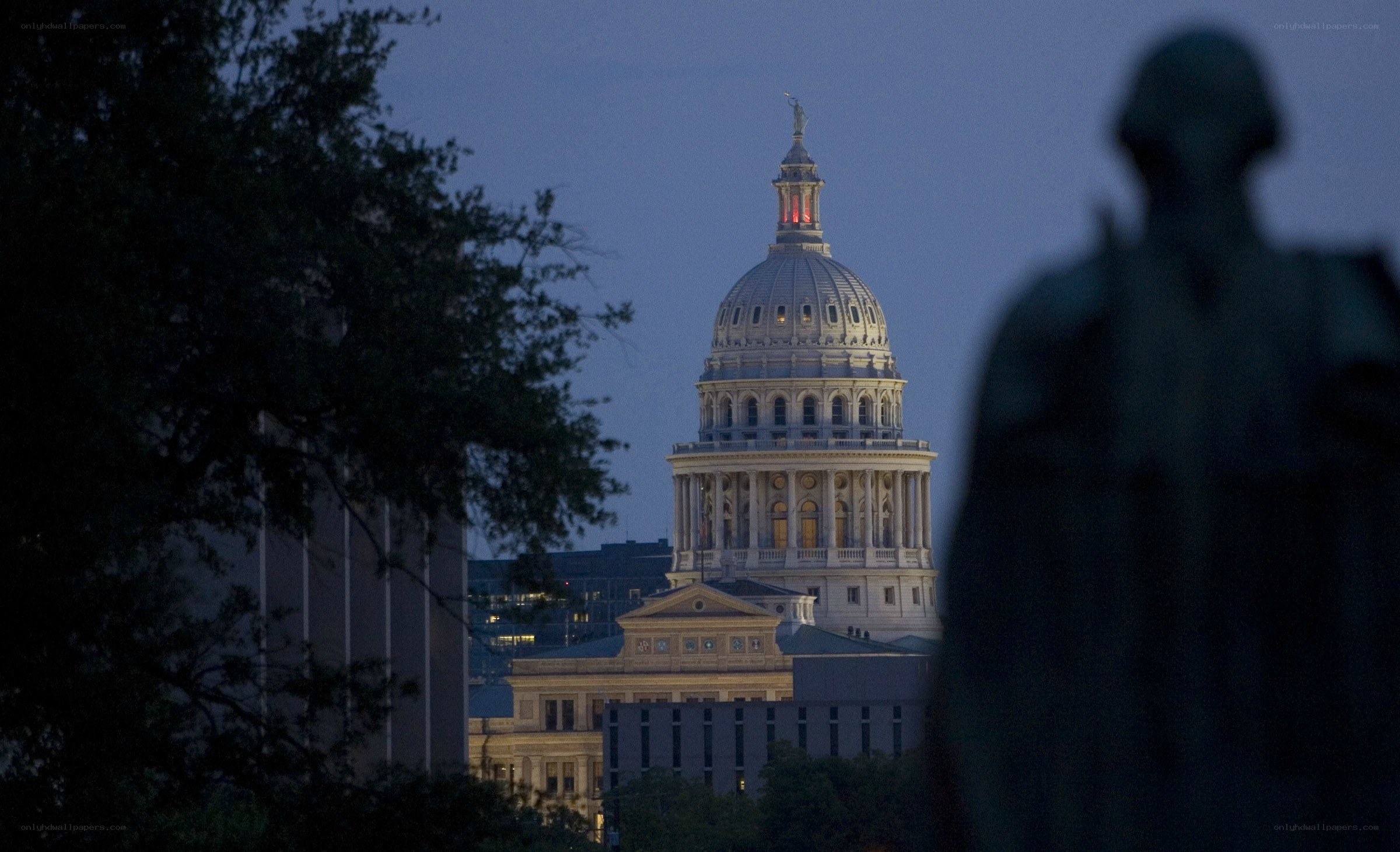 Texas State Capitol at dusk