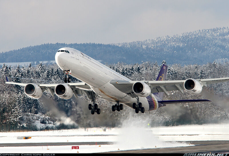 Thai Airways A340 taking off