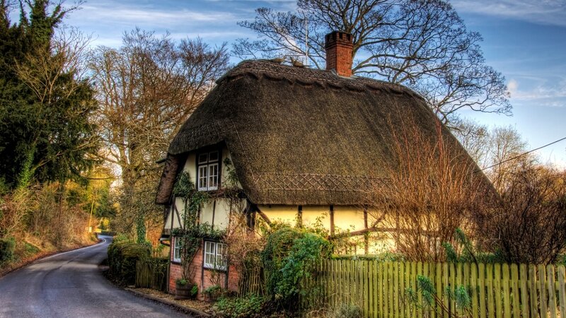 Thatched Cottage on Road