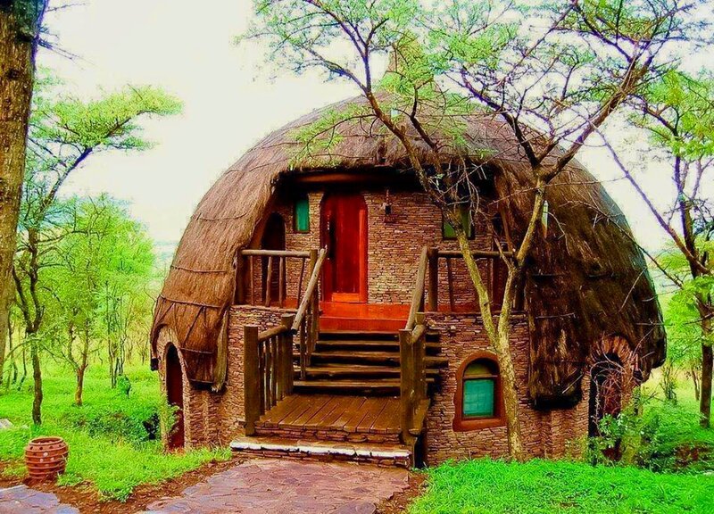 Thatched Dome Hut — Green