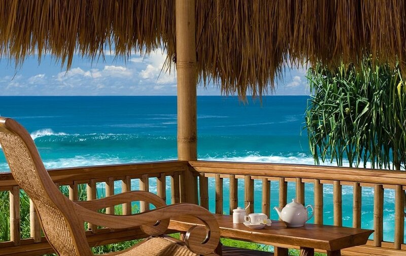 Thatched-roof Balcony