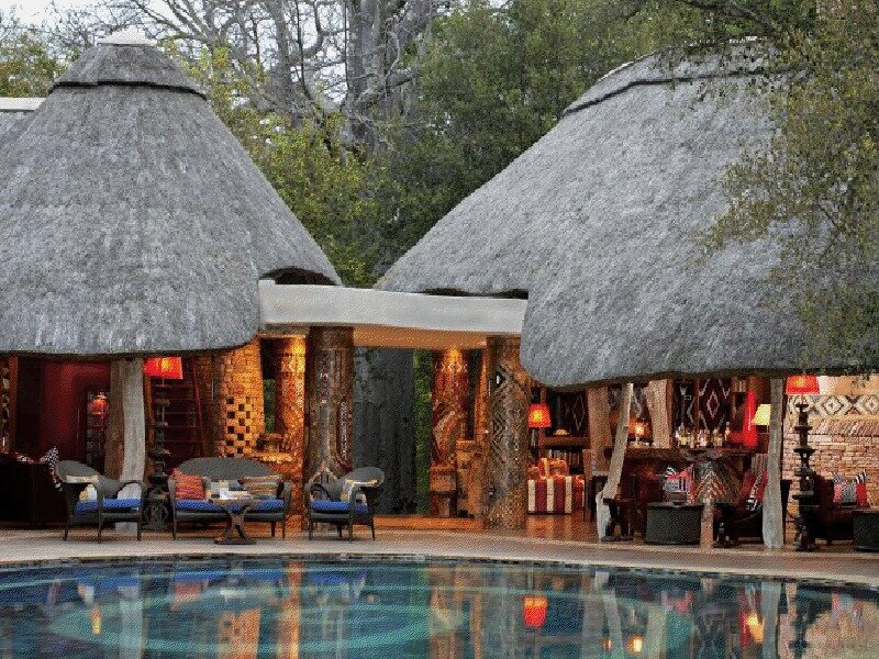 Thatched-roof Pool Area