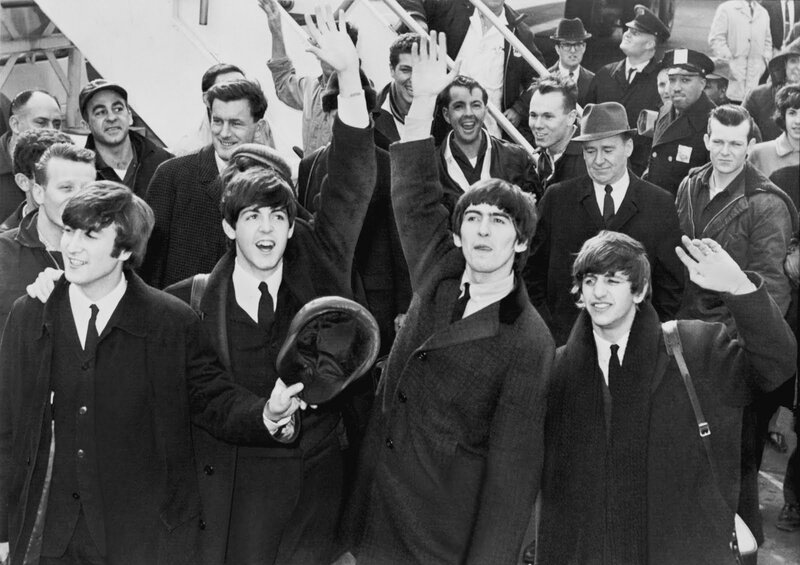 The Beatles Waving — Black