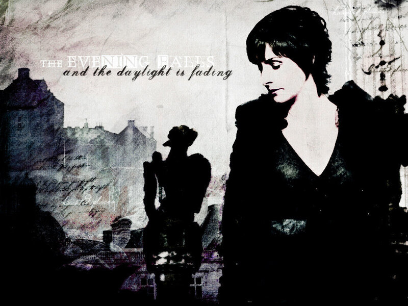 The Evening Falls and the Daylight is Fading