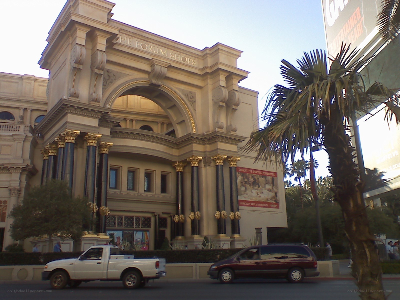 The Forum Shops entrance