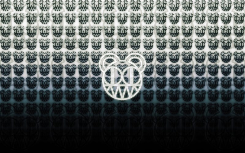 The Glitch Mob logo pattern