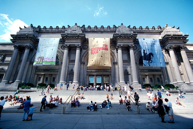 The Met Museum facade