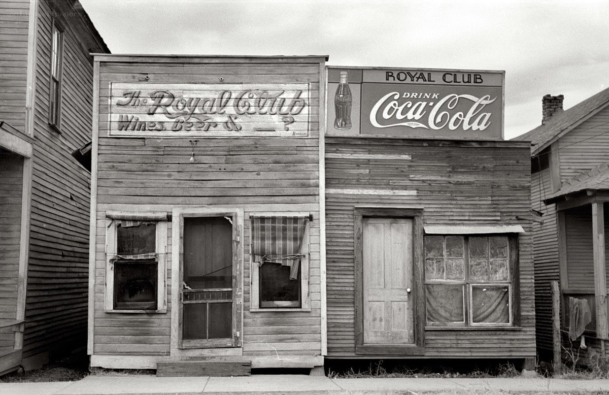 The Royal Club storefront