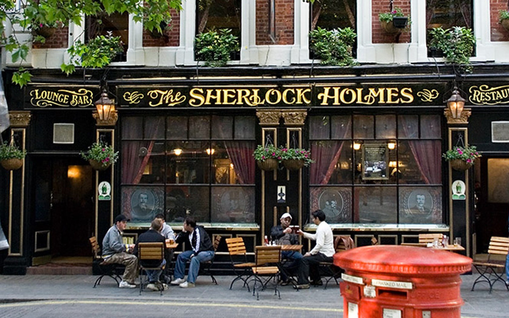 The Sherlock Holmes pub in London