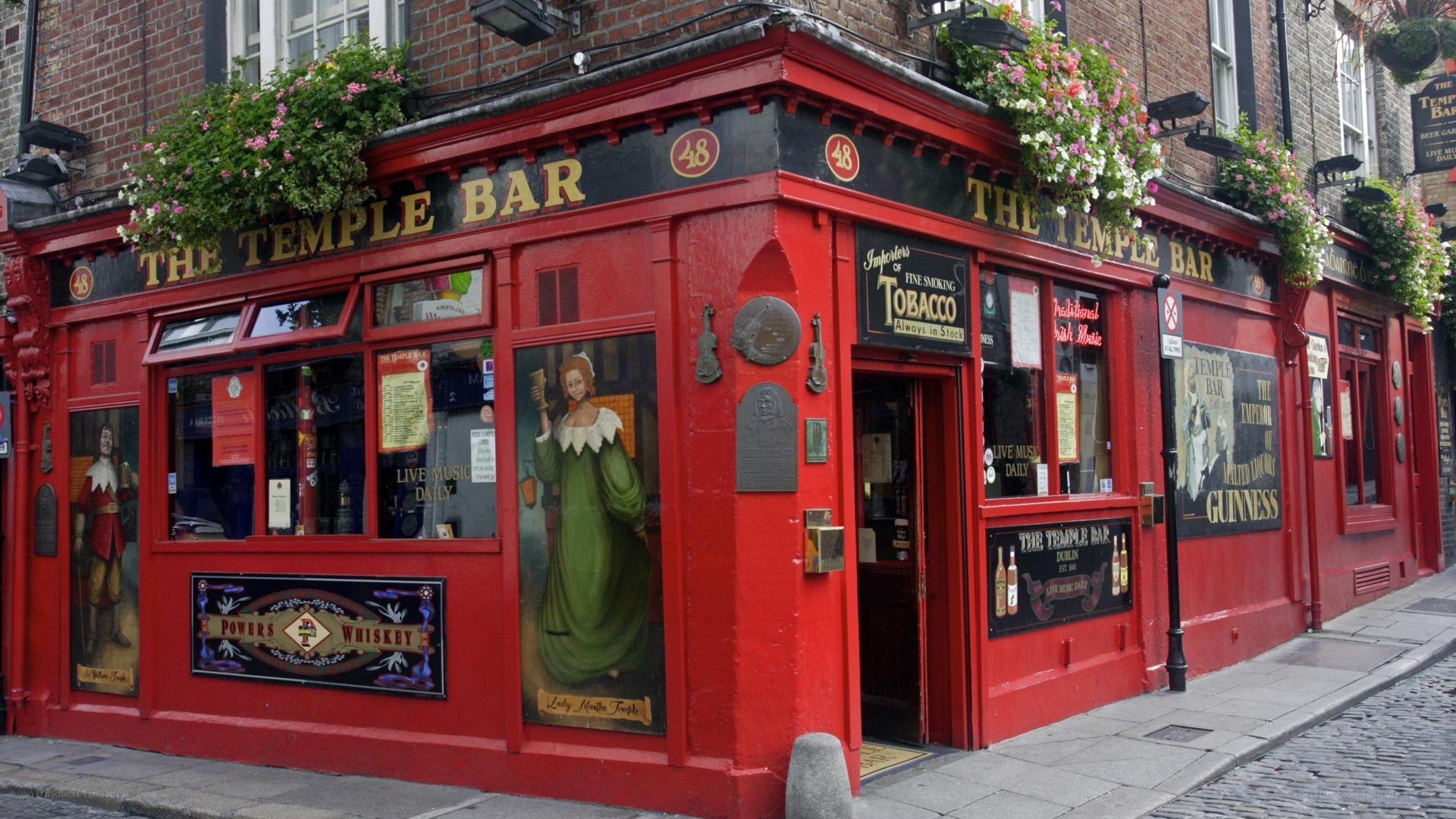 The Temple Bar pub in Dublin
