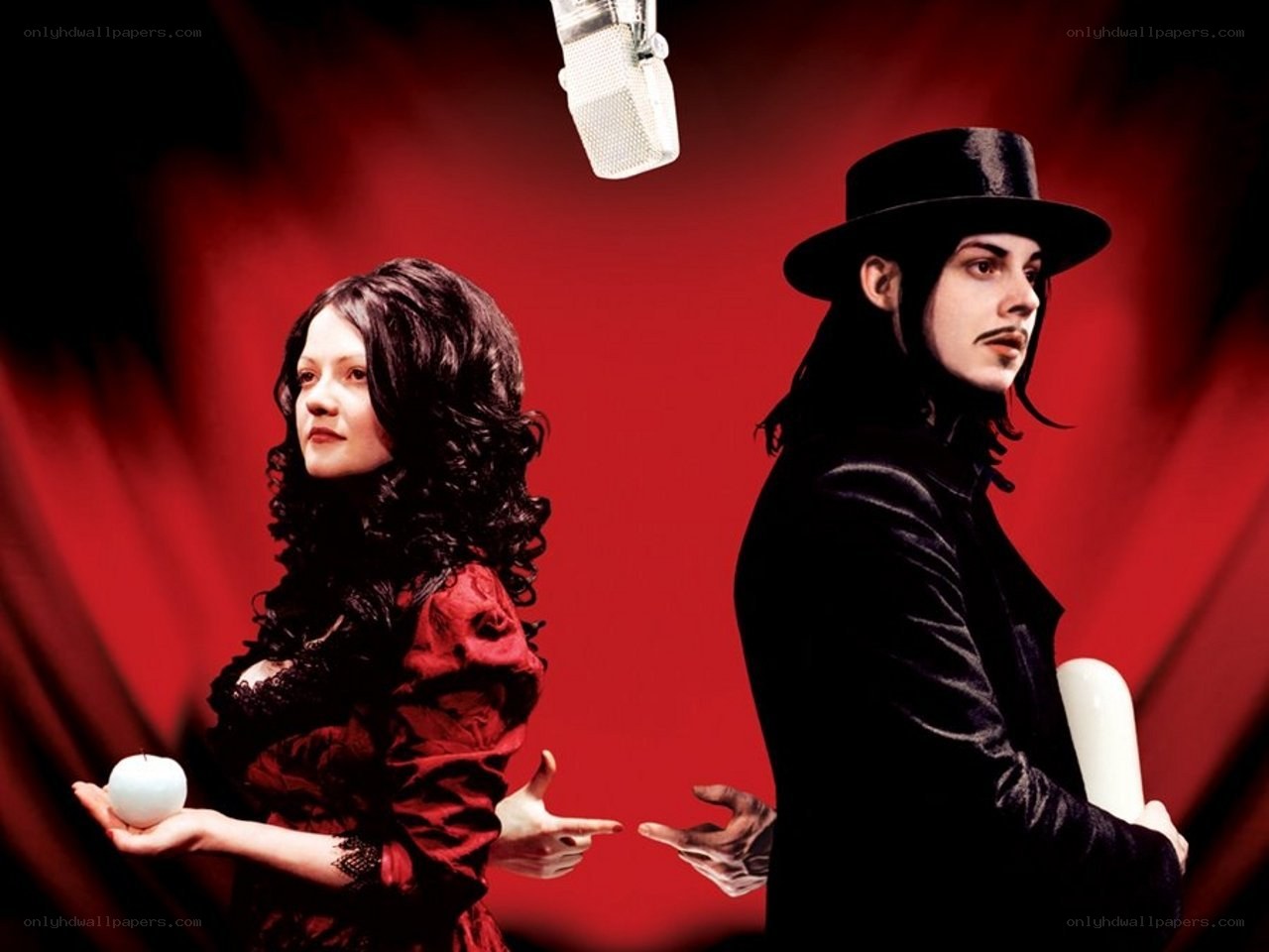 Theatrical duo with microphones