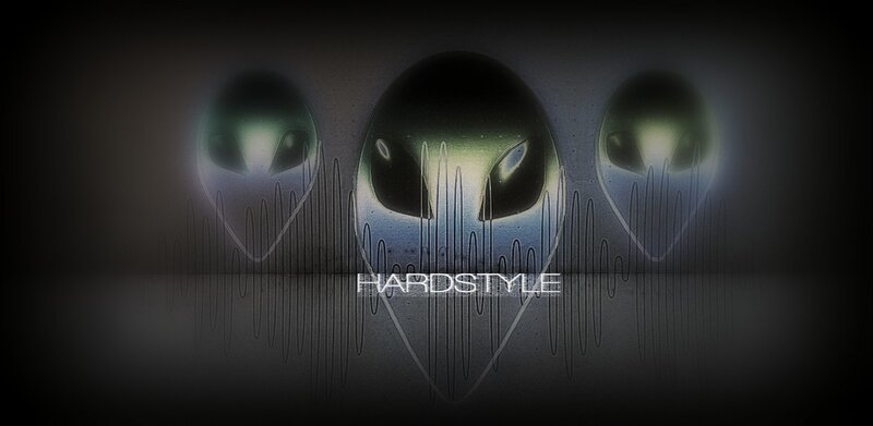 Three Alien Heads — Black