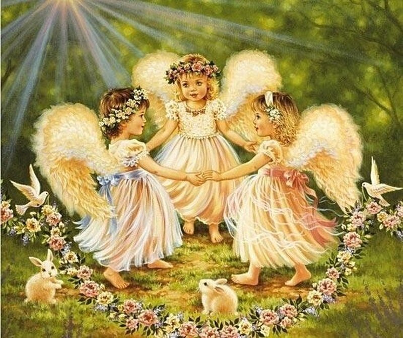 Three Angels in Garden — Green