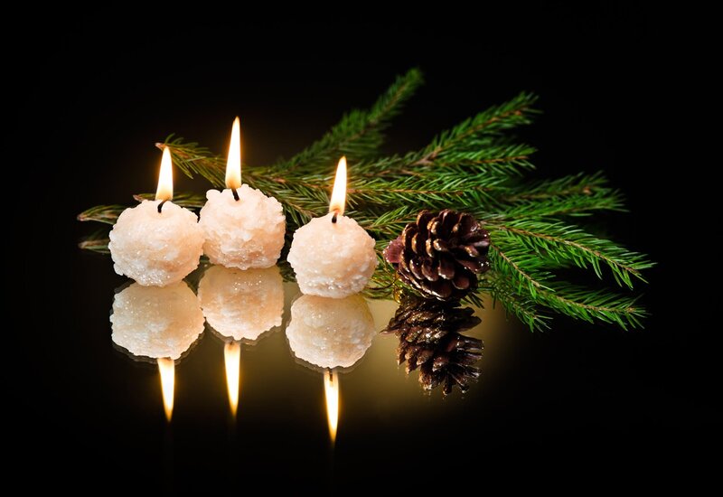 Three Candles with Pine — Black