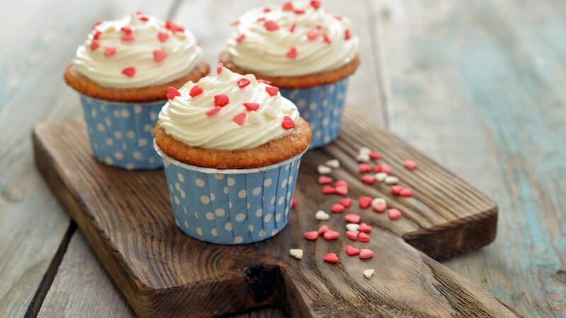 Three Cupcakes on Board