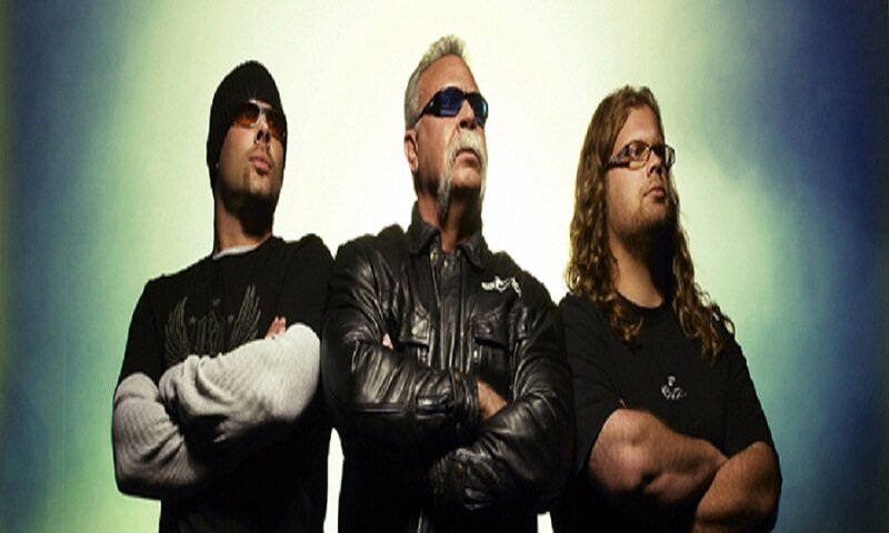 Three Men in Sunglasses — Black