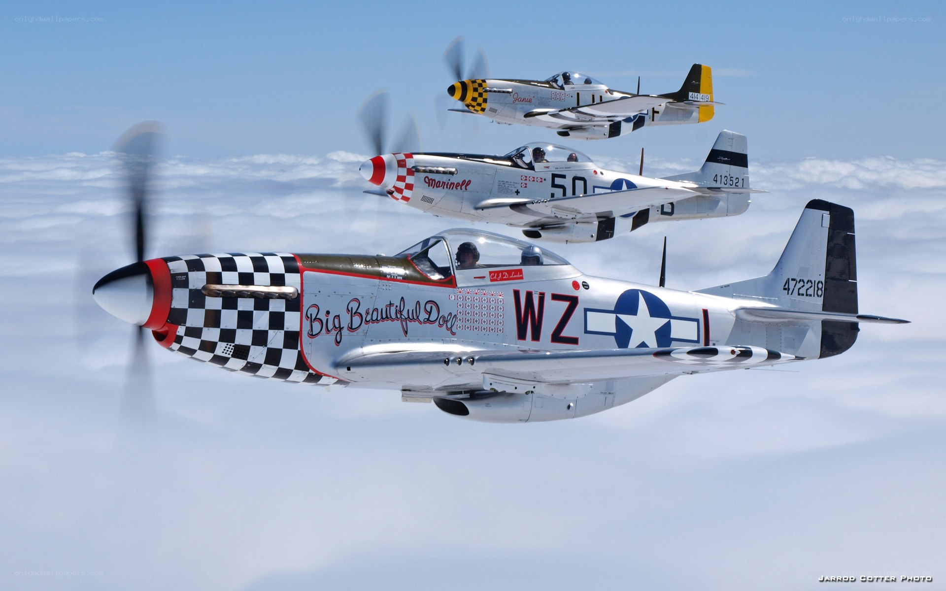 Three P-51 Mustangs in formation