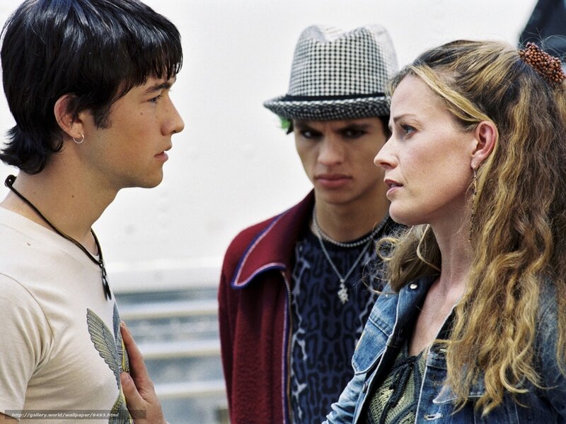 three people in conversation