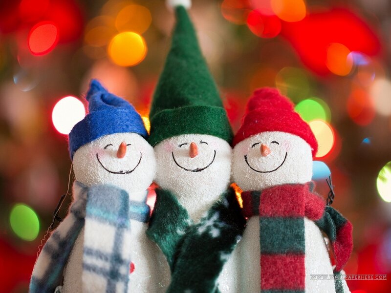 Three Snowmen Figurines — Red