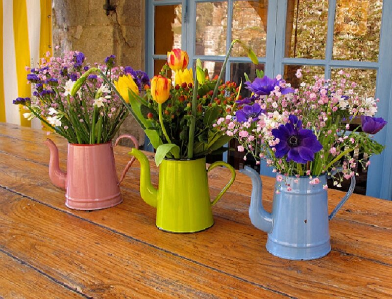 Three Teapots with Flowers — Green