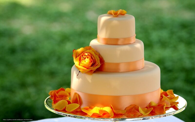 Three-tiered Wedding Cake — Orange