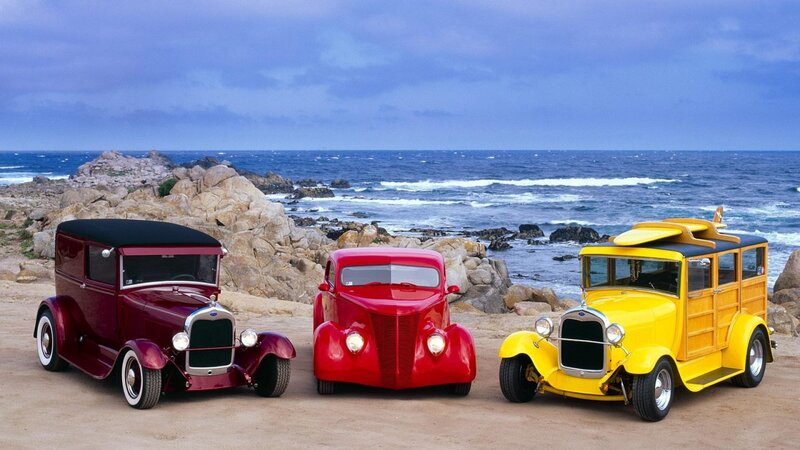 Three Vintage Cars — Red, Serene
