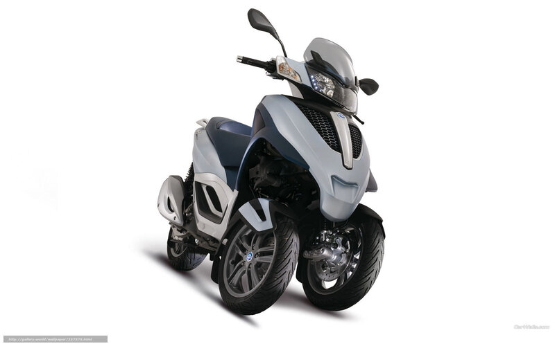 Three-wheeled Scooter — Silver, Neutral