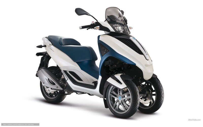 Three-wheeled Scooter — White, Neutral, Photograph, Seat, Windshield, Mirrors