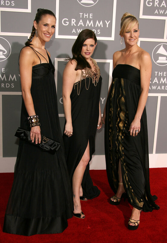 three women at the grammy awards