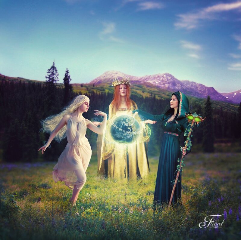 Three Women in a Field — Green