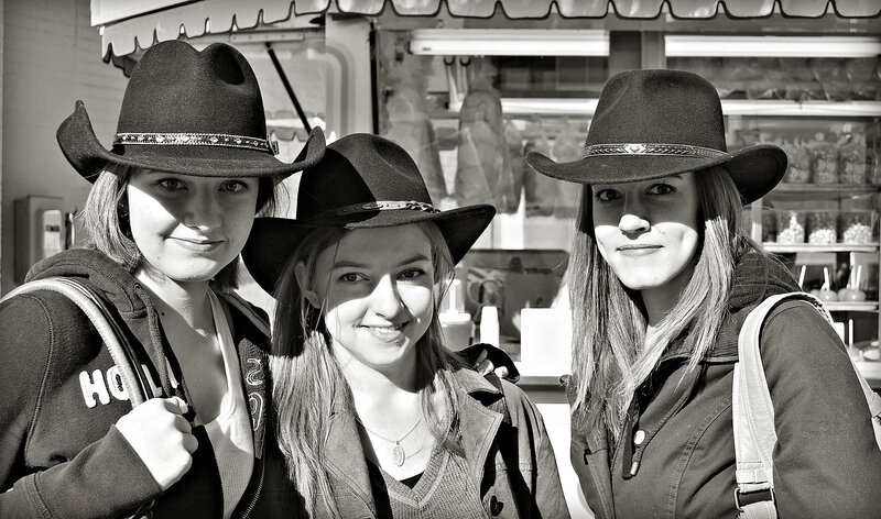 Three Women in Cowboy Hats — Black