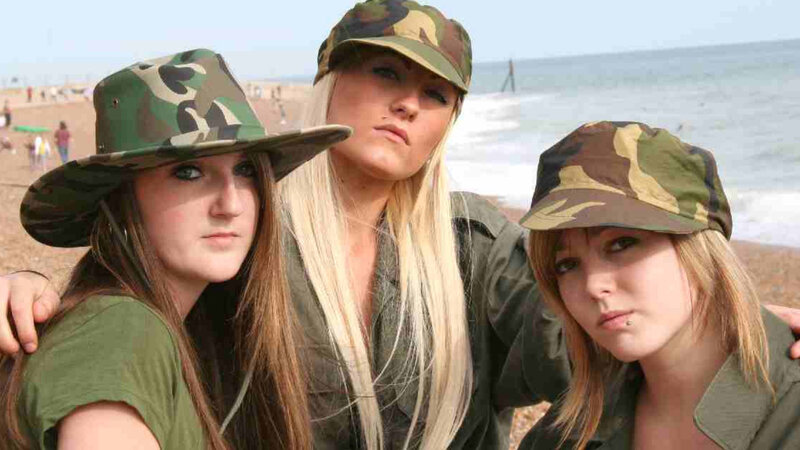 Three Women on Beach — Green