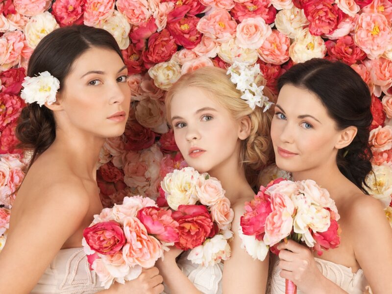 Three Women with Flowers — Pink